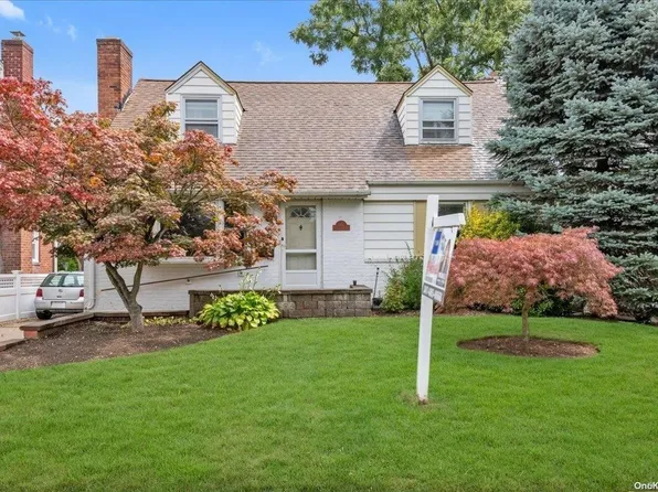 506 Argyle Road, Mineola, NY 11501