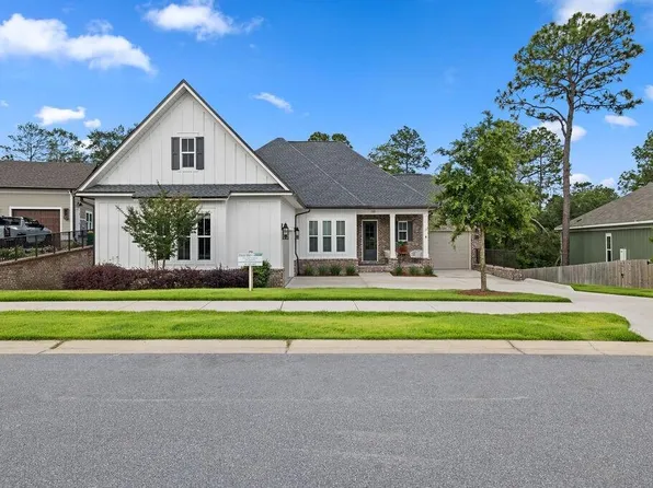 135 Caraway Dr, Niceville, FL 32578