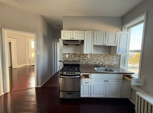 90 Lake St #8E, Jersey City, NJ 07306