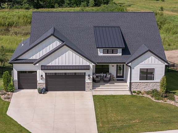 2nd image of 16319 Ironwood Ln