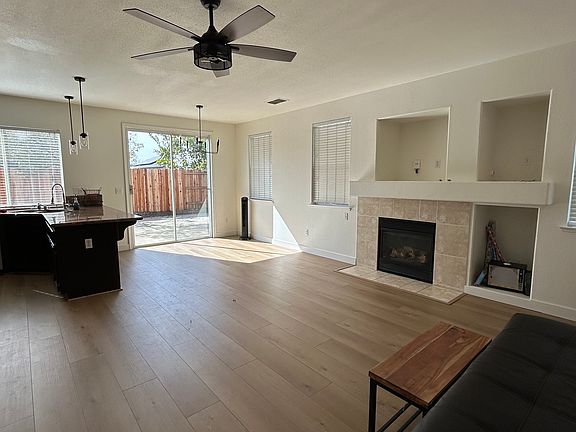 4th image of 2771 Mallard Way