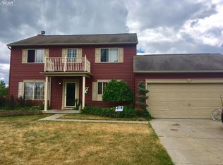 602 E Ellen St, Fenton, MI 48430