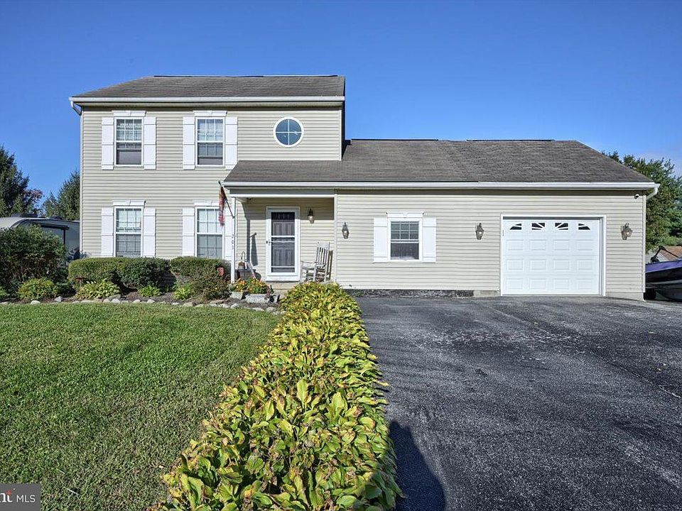 1st image of 203 Katie Ln