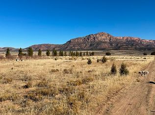 6484 E Coyote Rd, Apple Valley, UT 84737