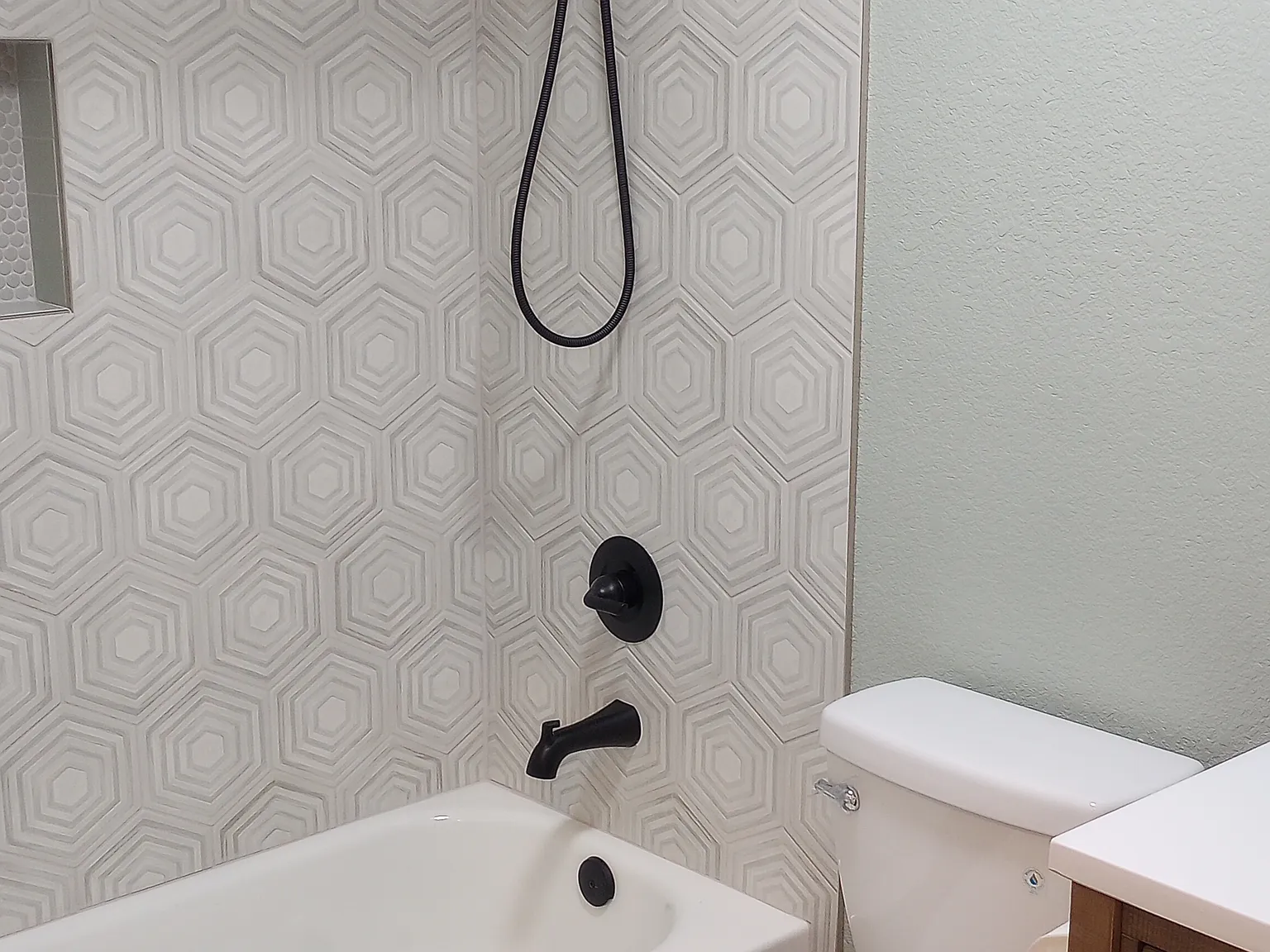 2 bed, 760 sqft, $2,250 — Photo 4