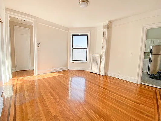 Rented by Compass | media 9