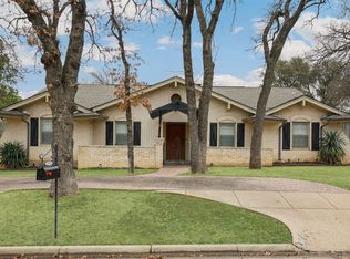 1717 Ridgeview Dr, Arlington, TX 76012