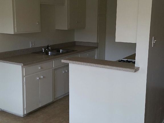 5th image of 1014 S Osage Ave