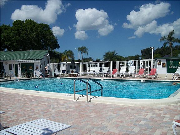 3rd image of 82425 New Circle Dr