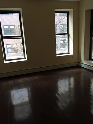 Rented by R New York | media 19