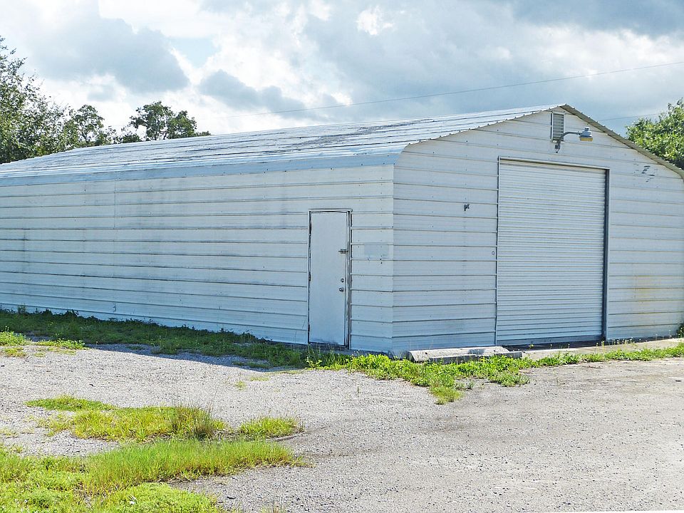 1st image of 15689 ORANGE Avenue