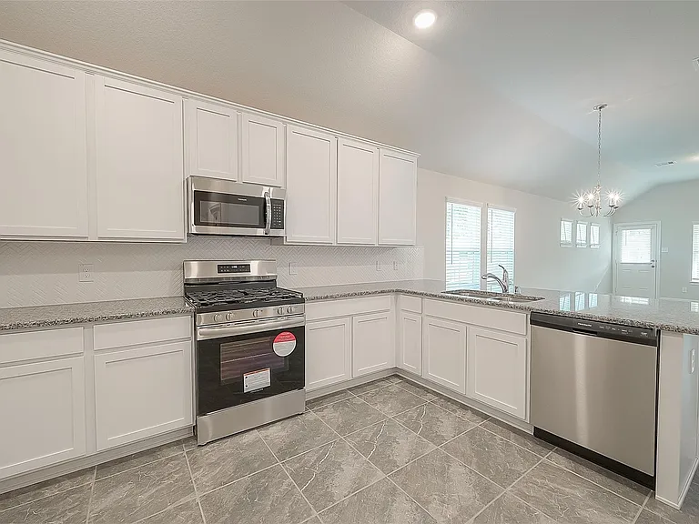 40712 Guillemont Ln — Photo 15