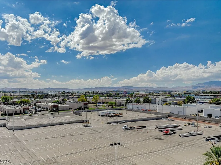 4575 Dean Martin Dr #806 — Photo 29