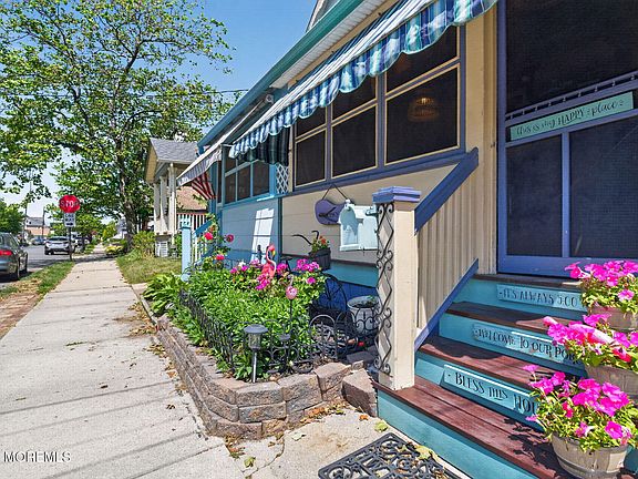 4th image of 111 Franklin Avenue