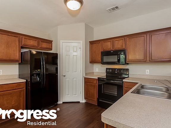 5th image of 8809 Highland Orchard Dr