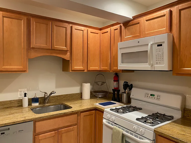 1527 O St NW #B — Photo 20
