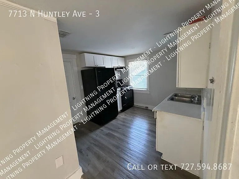 7713 N Huntley Ave #3 — Photo 7