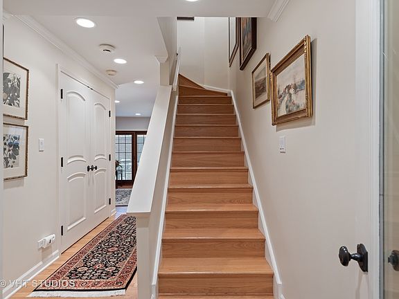 3rd image of 55 W Goethe St Unit 1230