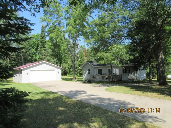 N8107 Smith Creek Rd, Crivitz, WI 54114