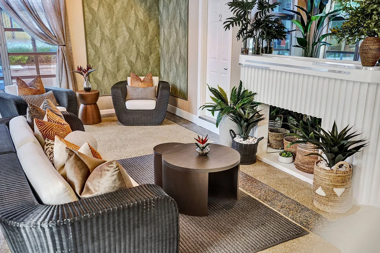4 bed, 4.0 bath, $7,472 — Photo 4