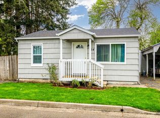 834 26th St, Springfield, OR 97477