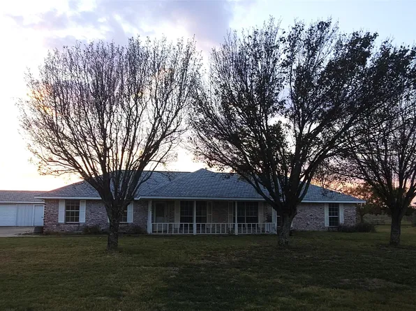 808 East St, Royse City, TX 75189