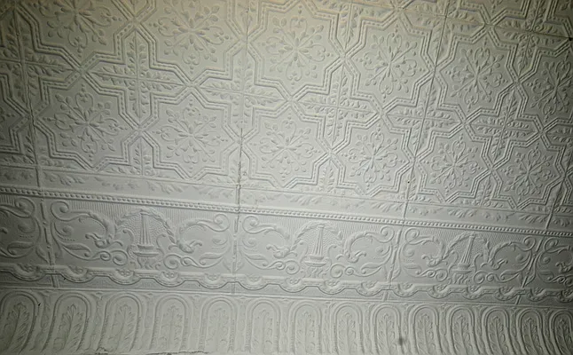 Rented by Realty Advisors Group | media 3