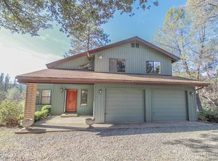 39295 Fair Oaks Dr, Oakhurst, CA