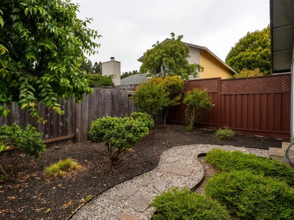 102 Pinewood Court, Cotati, CA 94931
