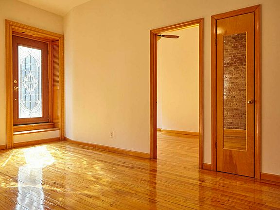 5th image of 321 W 76th St APT 3A