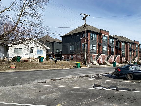 3rd image of 420 Park St
