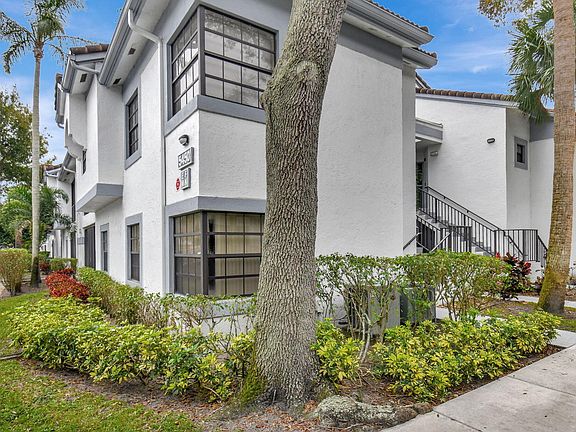 3rd image of 5450 Verona Drive #N
