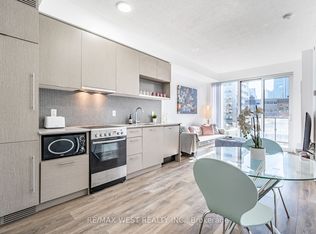 435 Richmond St W #409, Toronto, ON M5V 0N3