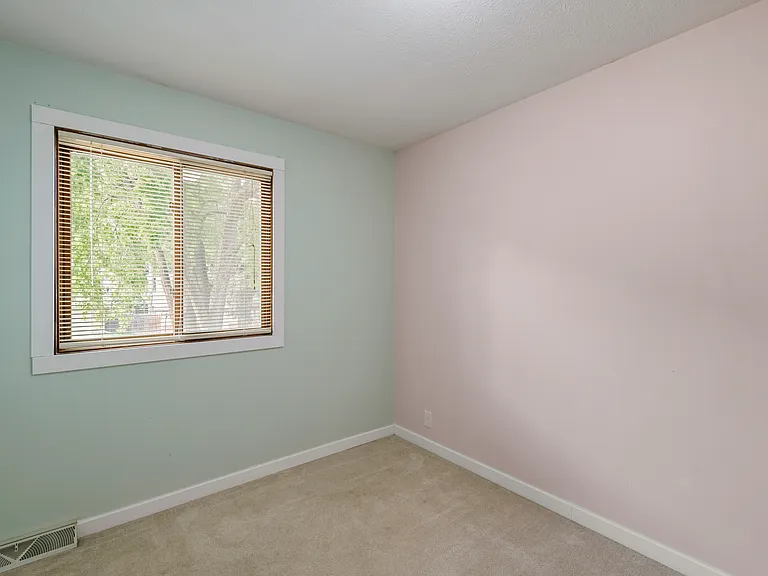 9705 S 21st Ave — Photo 42