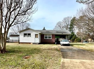 308 S Charleston St, Blacksburg, SC 29702