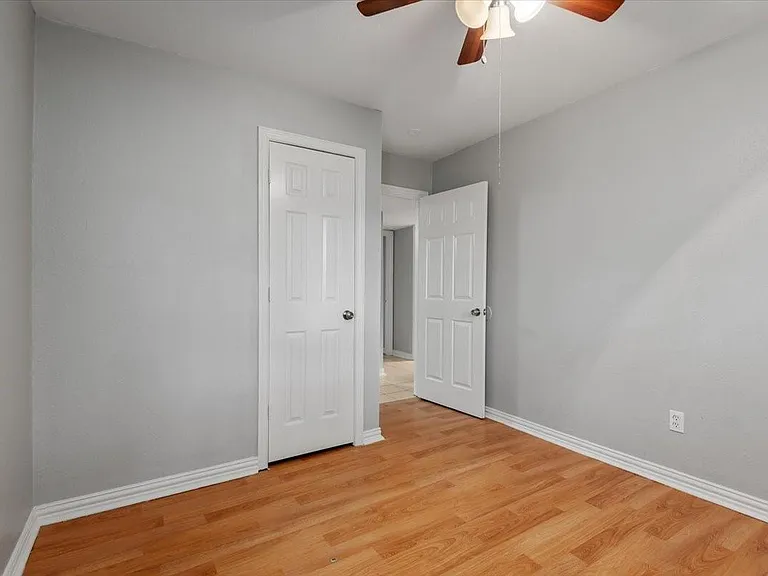 1935 Barnsley Ln — Photo 24