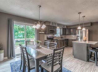 15906 W 152nd Cir, Olathe, KS 66062