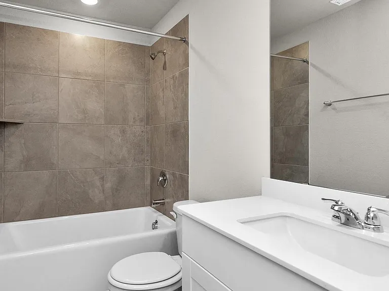 18612 Hillswood Dr — Photo 6
