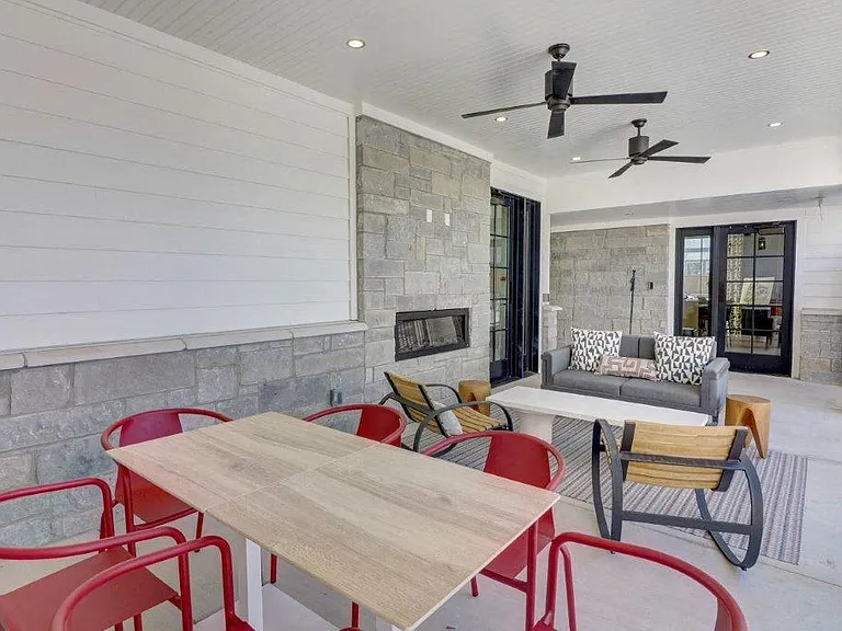 2501 Ascension Blvd — Photo 9