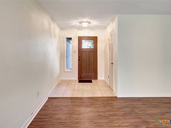 4th image of 110 Fawn Dr