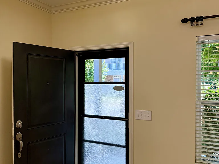 7007 McLothian Ln — Photo 7