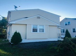 45 Gordon Pl, Freeport, NY 11520