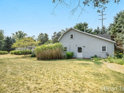 2064 Lake Michigan Dr, Grand Rapids, MI, 49504