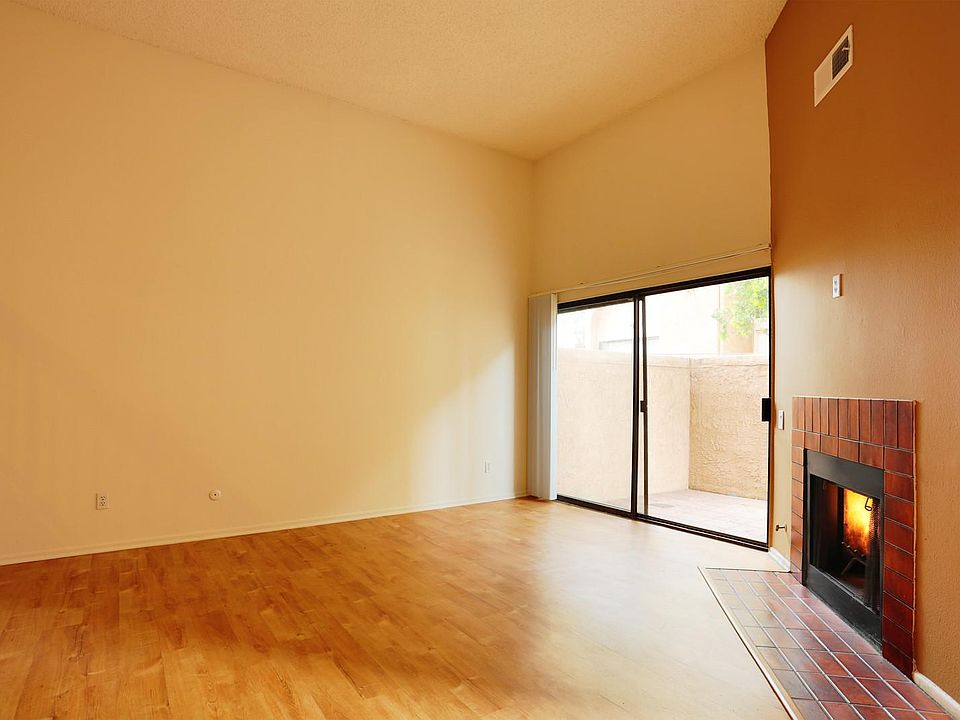 1st image of 8825 Variel Ave APT 2