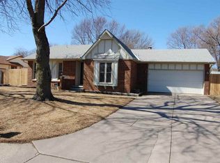 1603 N Prescott Cir, Wichita, KS 67212