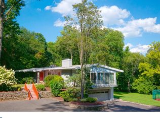 312 Munn Ln, Cherry Hill, NJ 08034