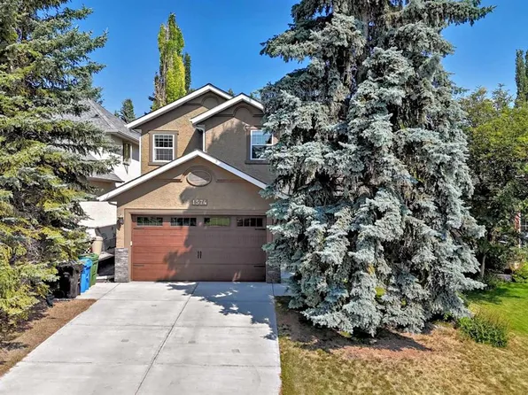 1574 SE Evergreen Dr SW, Calgary, AB T2Y 3B7