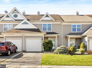 30 Tattersall Dr, Burlington, NJ 08016