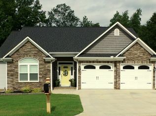 446 Risen Star Dr, Boiling Springs, SC 29316