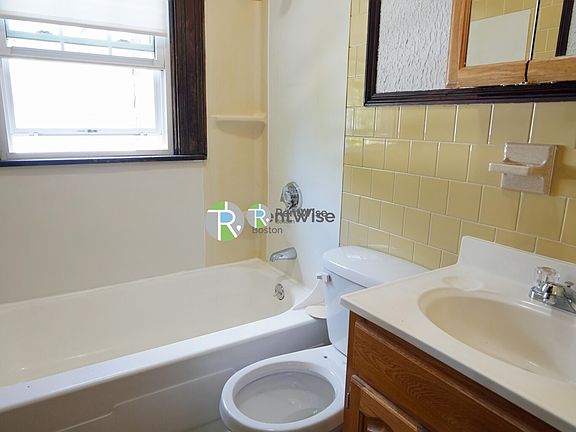 5th image of 264 Chestnut Hill Ave #4